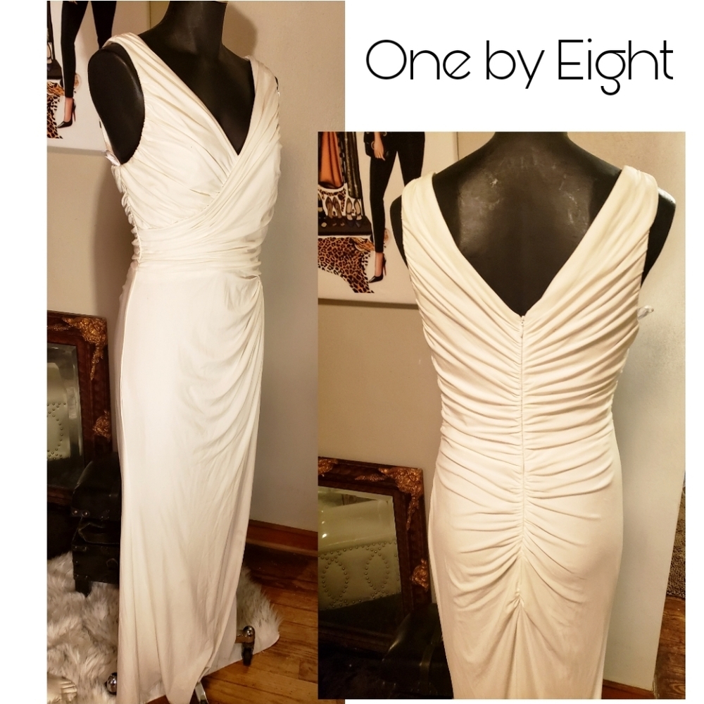 👸One by Eight white ruched vneck maxi dress Sz 10